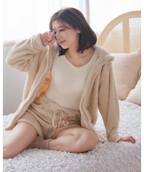 セール】【乾燥肌にサヨナラ。ヒアルロン酸加工のウォームブラトップで