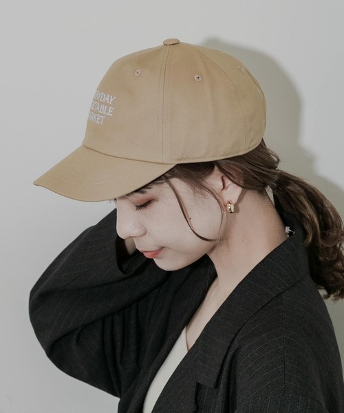 SMELLY（スメリー）の「カラーロゴキャップ（キャップ・レディース・アイボリー/ブラック/ベージュ/ネイビー・-）」の3枚目の写真