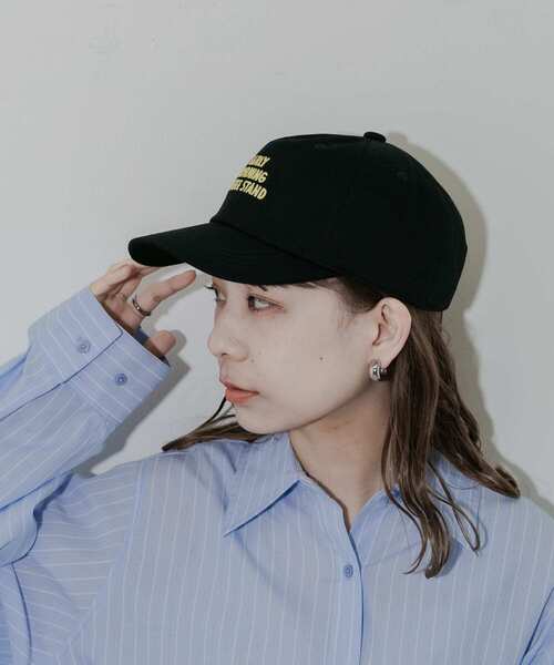 SMELLY（スメリー）の「カラーロゴキャップ（キャップ・レディース・アイボリー/ブラック/ベージュ/ネイビー・-）」の22枚目の写真