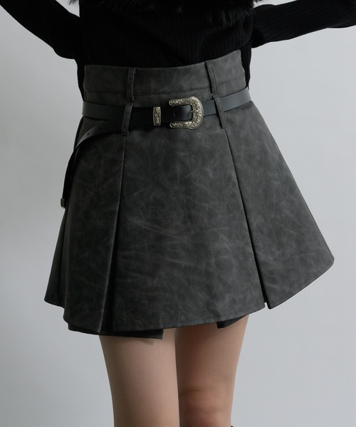 Ellno de Mavie（エルノデメヴィ）の「合皮アソートミニスカパン/SETUP対応（その他パンツ・レディース・ブラック/チャコールグレー・FREE）」の2枚目の写真