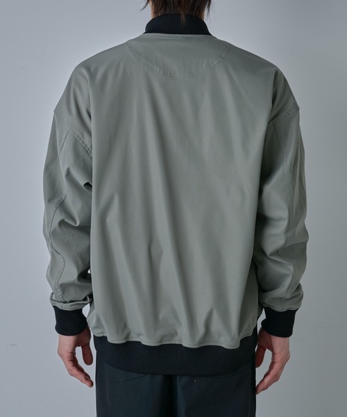 COLONY 2139（コロニートゥーワンスリーナイン）の「ドライツイルMA1（MA-1・メンズ・カーキ/ブラック・LARGE/MEDIUM）」の6枚目の写真