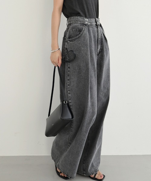 セール】タックデニムワイドパンツ（デニムパンツ）｜Freesia by andme