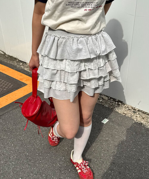 CIAOPANIC（チャオパニック）の「スウェットレースティアードミニスカート（スカート・レディース・アイボリー/グレー・ONE SIZE）」の5枚目の写真