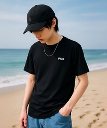 FILA（フィラ）の「FILA フィラ ブランド ロゴ 刺繍 ワンポイント グラデーション プリント 吸汗速乾 クルーネック 半袖 Tシャツ（Tシャツ/カットソー）」