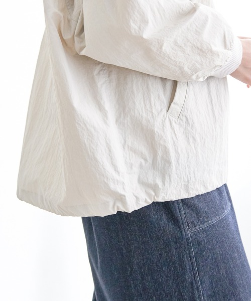 ikka(イッカ)の「ミドル丈リブブルゾン(ブルゾン・レディース・チャコールグレー/オフホワイト・M/L/S)」の18枚目の写真