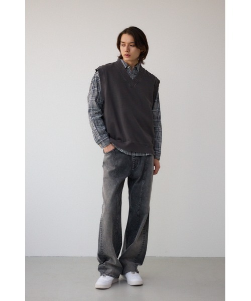 AZUL by moussy(アズールバイマウジー)の「ABEL&CO USA ヴィンテージダメージベスト(ベスト・メンズ・ライトベージュ/ライトブラック/ライトブルー・FREE)」の14枚目の写真