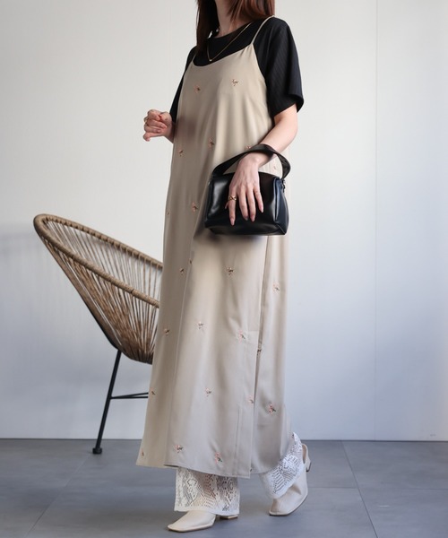 sakishimatokyo（サキシマトーキョー）の「フラワー刺繍 キャミワンピース/flower（ワンピース・レディース・グレー/ベージュ/ネイビー・FREE）」の13枚目の写真