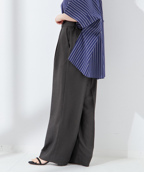journal standard L'essage(ジャーナルスタンダードレサージュ)の「アイアスタックパンツ(スラックス・レディース・チャコールグレー/ベージュ・36/38)」の6枚目の写真