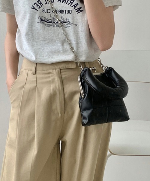 SallyLunn（サリーラン）の「もこもこミニポシェット（ハンドバッグ・レディース・イエロー/アイボリー/ブラック/ブルー・FREE）」の5枚目の写真