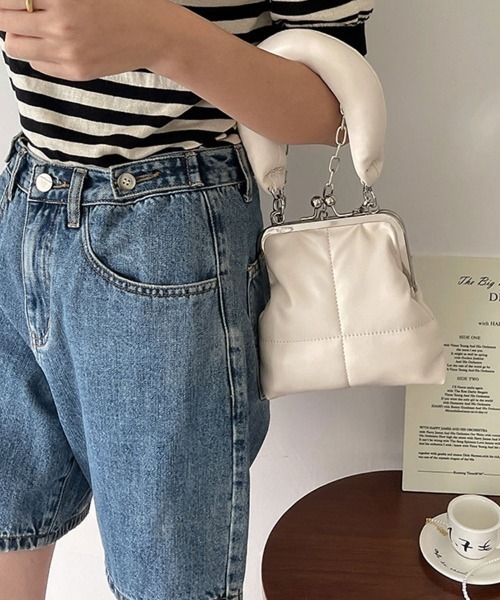 SallyLunn（サリーラン）の「もこもこミニポシェット（ハンドバッグ・レディース・イエロー/アイボリー/ブラック/ブルー・FREE）」の12枚目の写真