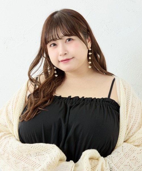 Louiosy(ルオシー)の「【チタンポスト】フラワー風パールティアードロングピアス(ピアス(両耳用)・レディース・ゴールド・FREE)」の4枚目の写真