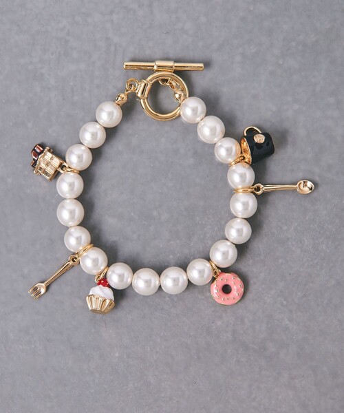 UNITED ARROWS（ユナイテッドアローズ）の「チャーム イミテーションパール ブレスレット（ブレスレット・レディース・その他3/その他2/その他1・FREE）」の2枚目の写真