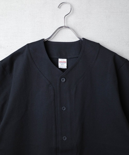 United Athle（ユナイテッドアスレ）の「【CBT1】【United Athle】8.5オンス コットン ジャージー ベースボールシャツ 4982（シャツ/ブラウス・メンズ・アッシュグレー/ブラック・X-LARGE/LARGE/MEDIUM）」の3枚目の写真