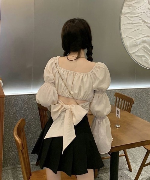 Mejoul(メジュール)の「バックリボン スクエアネック キャンディースリーブ ショートブラウス(シャツ/ブラウス・レディース・ピンク/ホワイト・M/L)」の11枚目の写真