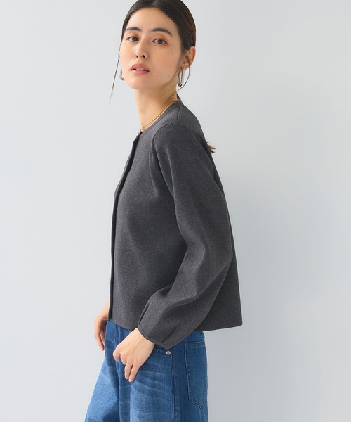 CROSS FUNCTION（クロスファンクション）の「《洗える》サマ美え 袖タッククルーネックニットジャケット【CF/クロスファンクション（ニット/セーター・レディース・チャコールグレー/ネイビー・M/LL/L）」の4枚目の写真