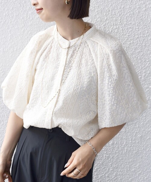 新品タグ付き「シップス」レースバルーン袖ブラウス セール】〈洗濯機可能〉レース バルーン 袖 ブラウス(シャツ