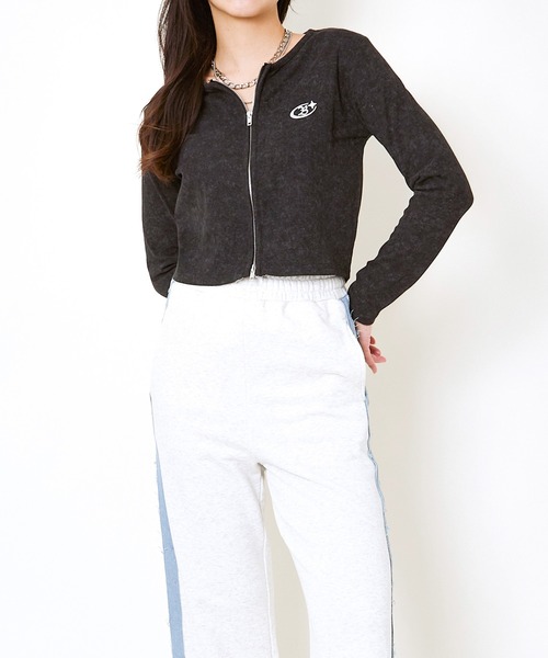 GORGE(ゴージ)の「《ピグメント加工×コンパクト丈》レディース 刺しゅうジップカーディガン 羽織り 春秋(カーディガン/ボレロ・レディース・カーキ/ブラック/ネイビー・F)」の12枚目の写真