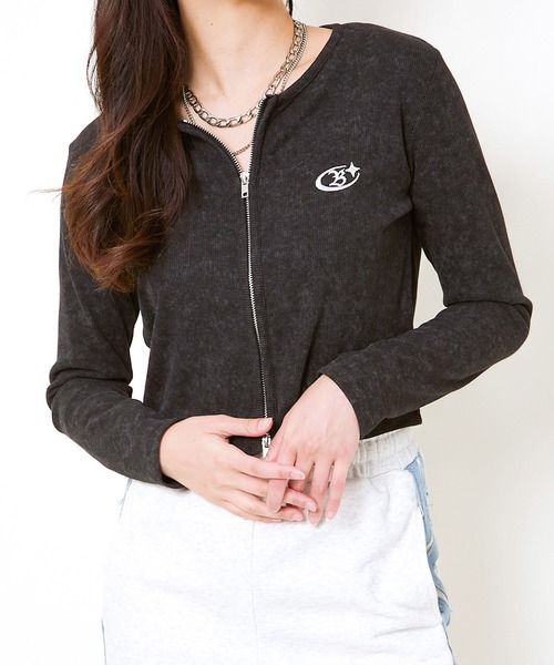 GORGE(ゴージ)の「《ピグメント加工×コンパクト丈》レディース 刺しゅうジップカーディガン 羽織り 春秋(カーディガン/ボレロ・レディース・カーキ/ブラック/ネイビー・F)」の16枚目の写真
