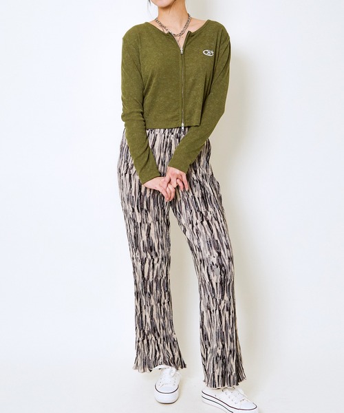 GORGE(ゴージ)の「《ピグメント加工×コンパクト丈》レディース 刺しゅうジップカーディガン 羽織り 春秋(カーディガン/ボレロ・レディース・カーキ/ブラック/ネイビー・F)」の18枚目の写真