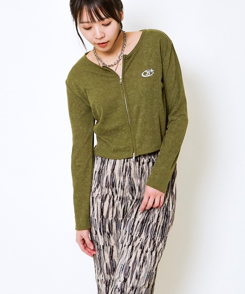 GORGE(ゴージ)の「《ピグメント加工×コンパクト丈》レディース 刺しゅうジップカーディガン 羽織り 春秋(カーディガン/ボレロ・レディース・カーキ/ブラック/ネイビー・F)」の20枚目の写真