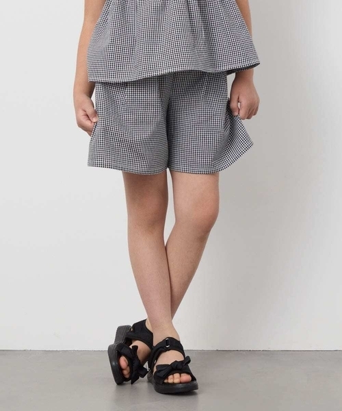 a.v.v（アーヴェヴェ）の「[140-150]ワンタックキュロット（その他パンツ・キッズ・ブルー/ブラック・140/150）」の2枚目の写真