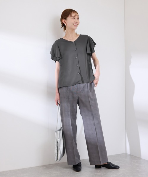 ROPE' PICNIC(ロペピクニック)の「【WEB限定カラー】【UVケア・接触冷感・前後2WAY】フレアスリーブブラウス(シャツ/ブラウス・レディース・チャコールグレー/オフホワイト/サックスブルー/オレンジ/ラベンダー・38)」の6枚目の写真