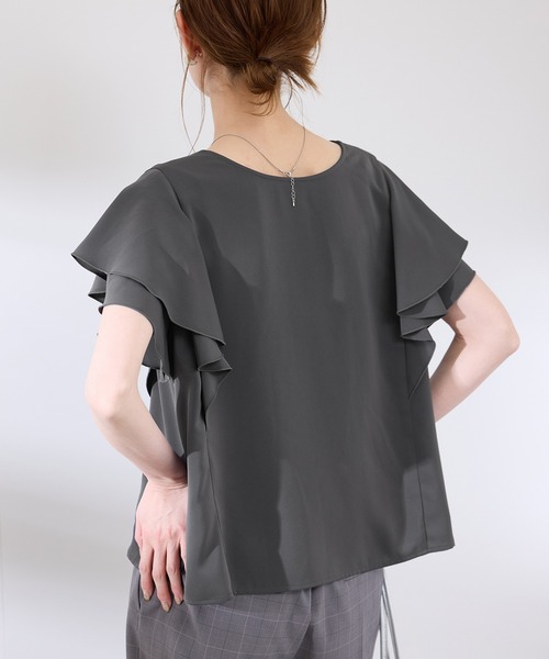 ROPE' PICNIC(ロペピクニック)の「【WEB限定カラー】【UVケア・接触冷感・前後2WAY】フレアスリーブブラウス(シャツ/ブラウス・レディース・チャコールグレー/オフホワイト/サックスブルー/オレンジ/ラベンダー・38)」の8枚目の写真
