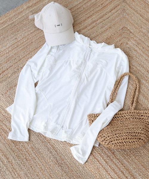 Bab（バブ）の「ペプラムダブルZIPストレッチラッシュガードパーカー（パーカー・レディース・ブラック/オフホワイト/ベージュ・M）」の14枚目の写真