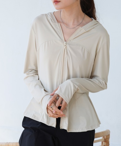 Bab（バブ）の「ペプラムダブルZIPストレッチラッシュガードパーカー（パーカー・レディース・ブラック/オフホワイト/ベージュ・M）」の18枚目の写真