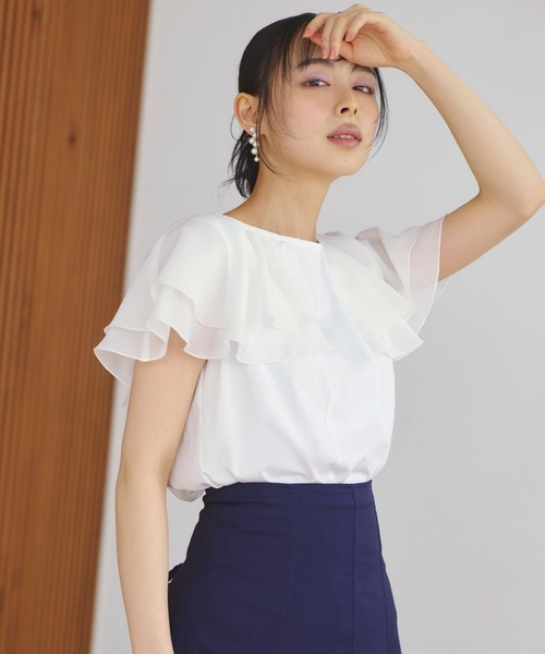 RUIRUE BOUTIQUE(ルイルエブティック)の「洗える ストレッチ | シアー ダブル フリル ケープ Tシャツ | レディース きれいめカジュアル 通勤 半袖 おしゃれ きれいめ カジュアル トップス カットソー(Tシャツ/カットソー・レディース・ロイヤルブルー/ブラック/ホワイト・LL/S/M/L)」の7枚目の写真