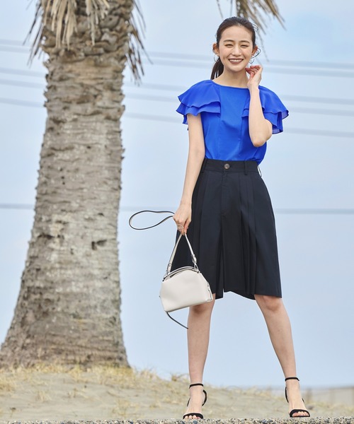 RUIRUE BOUTIQUE(ルイルエブティック)の「洗える ストレッチ | シアー ダブル フリル ケープ Tシャツ | レディース きれいめカジュアル 通勤 半袖 おしゃれ きれいめ カジュアル トップス カットソー(Tシャツ/カットソー・レディース・ロイヤルブルー/ブラック/ホワイト・LL/S/M/L)」の11枚目の写真