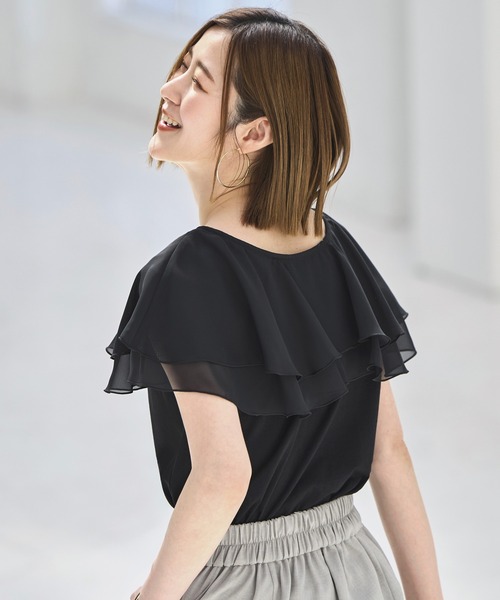 RUIRUE BOUTIQUE(ルイルエブティック)の「洗える ストレッチ | シアー ダブル フリル ケープ Tシャツ | レディース きれいめカジュアル 通勤 半袖 おしゃれ きれいめ カジュアル トップス カットソー(Tシャツ/カットソー・レディース・ロイヤルブルー/ブラック/ホワイト・LL/S/M/L)」の13枚目の写真