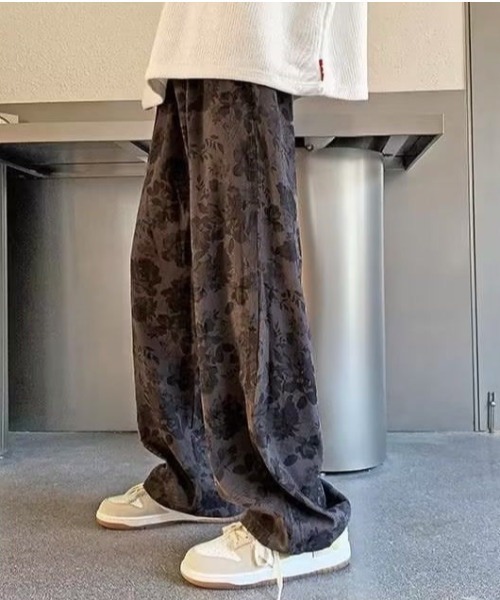 FreeZone(フリーゾーン)の「ルーズシルエット花柄ワイドパンツ(チノパンツ・メンズ・グレー/ブラウン・S/M/L)」の21枚目の写真