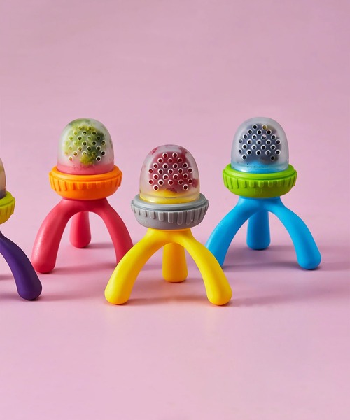 b.box(ビーボックス)の「b.box/ Silicone Fresh Food Feeder シリコンフレッシュフードフィーダー(離乳食フィーダー)(マグ/哺乳瓶/お食事グッズ・キッズ・セージグリーン/グレイッシュブルー/ライラック/ベビーピンク・ONESIZE)」の2枚目の写真