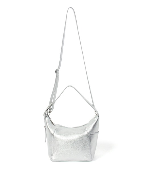 Beau're(ヴュレ)の「BEAURE Cow Leather ベルト ワンショルダー Bag(ショルダーバッグ・レディース・ブラック/サックスブルー/シルバー・FREE)」の8枚目の写真