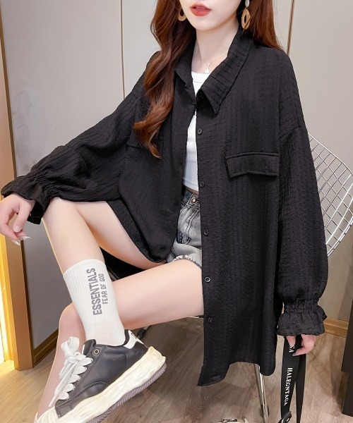 LETee（レティー）の「フクレ織BIGシャツ（シャツ/ブラウス・レディース・ホワイト/ブラック・FREE）」の2枚目の写真