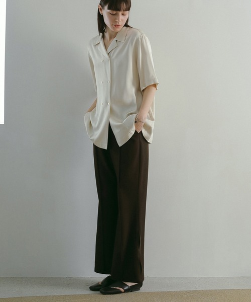 MANOF(マノフ)の「SATIN OVER SHIRTS(シャツ/ブラウス・レディース・アイボリー/ブラック/ブルー・FREE)」の10枚目の写真