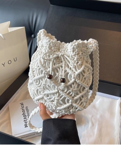 新品❗️未使用❗️woven かごバッグ タッセル付き セール】タッセル付きかごバッグ（かごバッグ）｜BASE（ベース