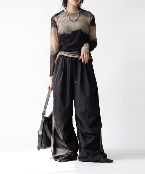 antiqua(アンティカ)の「配色 ダブルライン ワイドパンツ(その他パンツ・レディース・カーキ/ブラック・ONESIZE)」の3枚目の写真