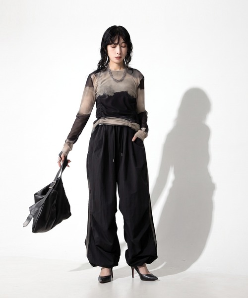 antiqua(アンティカ)の「配色 ダブルライン ワイドパンツ(その他パンツ・レディース・カーキ/ブラック・ONESIZE)」の5枚目の写真