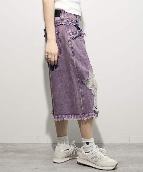anna sui nyc(アナ スイ エヌ ワイ シー)の「ANNA SUI NYC/オーバーダメージデニムバミューダパンツ(その他パンツ・レディース・イエロー/パープル・MEDIUM/SMALL)」の9枚目の写真