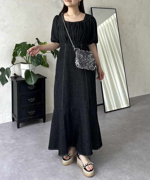 prose verse（プロズヴェール）の「フロントギャザーマーメイドデニムワンピース（ワンピース・レディース・ブルー/ブラック・MEDIUM/LARGE/PM/PL）」の2枚目の写真