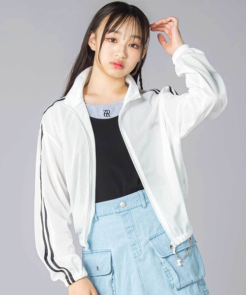 ZIDDY（ジディ）の「肩ラインメッシュジャケット(130~160cm)（ブルゾン・キッズ・ブラック/ホワイト・FREE/140cm/150cm/130cm）」の2枚目の写真