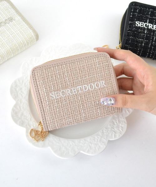 アポロヴルム Secret 2枚セット セール】ツイード チャーム付き 財布2ツ折財布 刺繍 クリーム