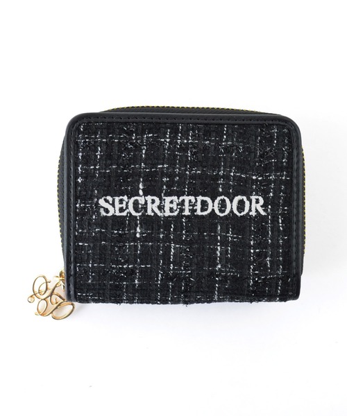 セール】ツイード チャーム付き 財布2ツ折財布 刺繍 クリーム