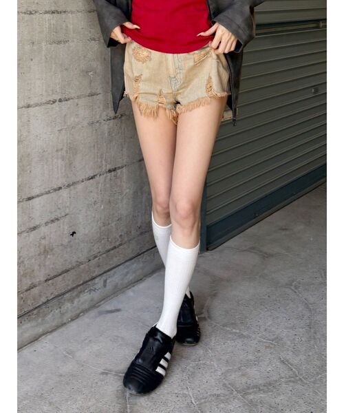 EVRIS（エヴリス）の「ハイダメージデニムショートパンツ（デニムパンツ・レディース・ライトブルー/インディゴブルー・SMALL/MEDIUM）」の15枚目の写真