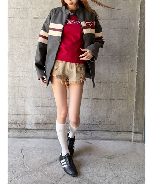 EVRIS（エヴリス）の「ハイダメージデニムショートパンツ（デニムパンツ・レディース・ライトブルー/インディゴブルー・SMALL/MEDIUM）」の17枚目の写真