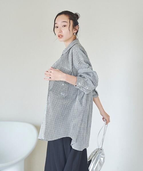PENNEYS(ぺニーズ)の「PENNEYS(ぺニーズ)別注 シアーチェックシャツ(シャツ/ブラウス・レディース・オフホワイト/ライトブルー/ネイビー・FREE)」の5枚目の写真