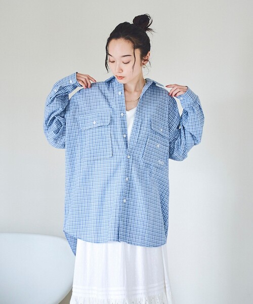 PENNEYS(ぺニーズ)の「PENNEYS(ぺニーズ)別注 シアーチェックシャツ(シャツ/ブラウス・レディース・オフホワイト/ライトブルー/ネイビー・FREE)」の10枚目の写真