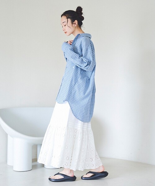 PENNEYS(ぺニーズ)の「PENNEYS(ぺニーズ)別注 シアーチェックシャツ(シャツ/ブラウス・レディース・オフホワイト/ライトブルー/ネイビー・FREE)」の15枚目の写真